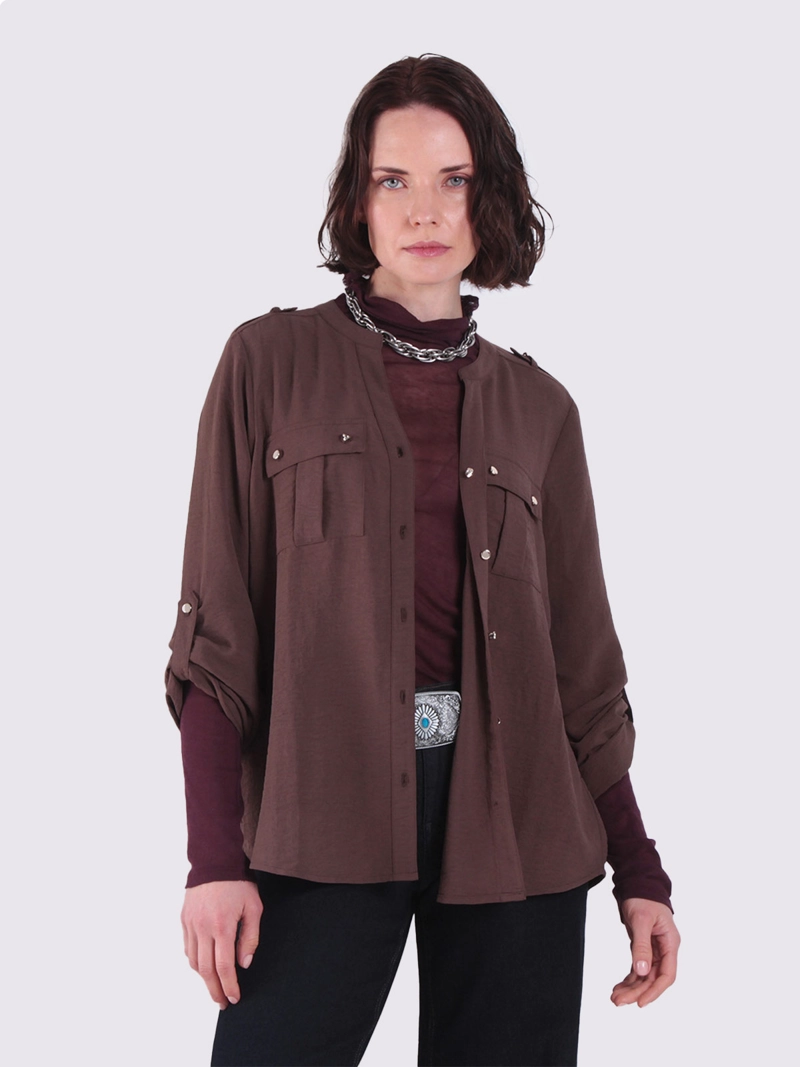 BLUSA MUJER WADO'S MANGA LARGA ABOTONADA CON BOLSILLOS ESCOTE V - 1