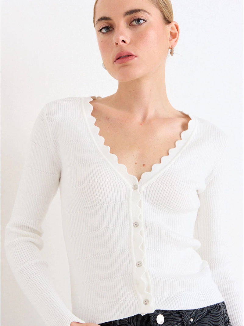 CARDIGAN MUJER ASH ESCOTE V ACANALADO - 3