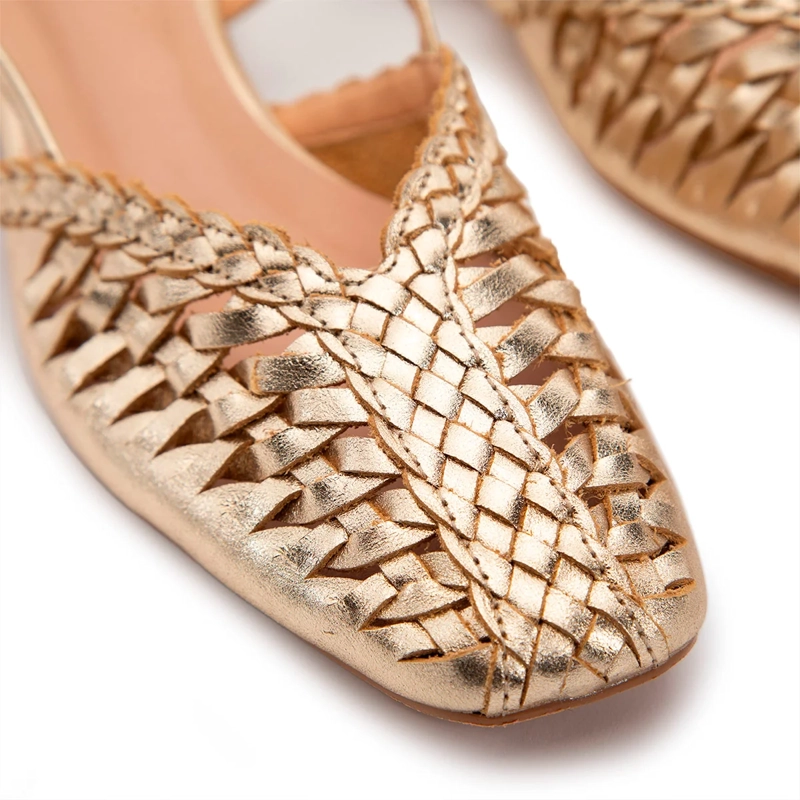 ZAPATOS MUJER GACEL DORADO ANDRE CUERO - 6