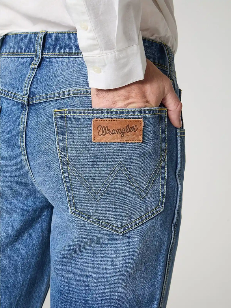 JEANS HOMBRE WRANGLER TEXTAS STRAIGHT FIT - 4