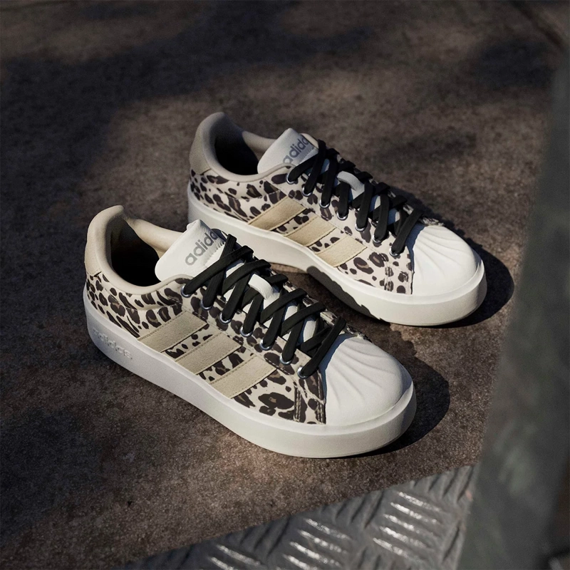 ZAPATILLAS MUJER ADIDAS CASUALES BEIGE STREETTALK BOLD - 9