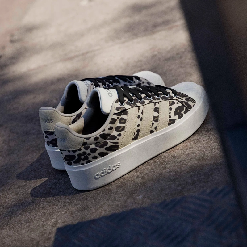 ZAPATILLAS MUJER ADIDAS CASUALES BEIGE STREETTALK BOLD - 10