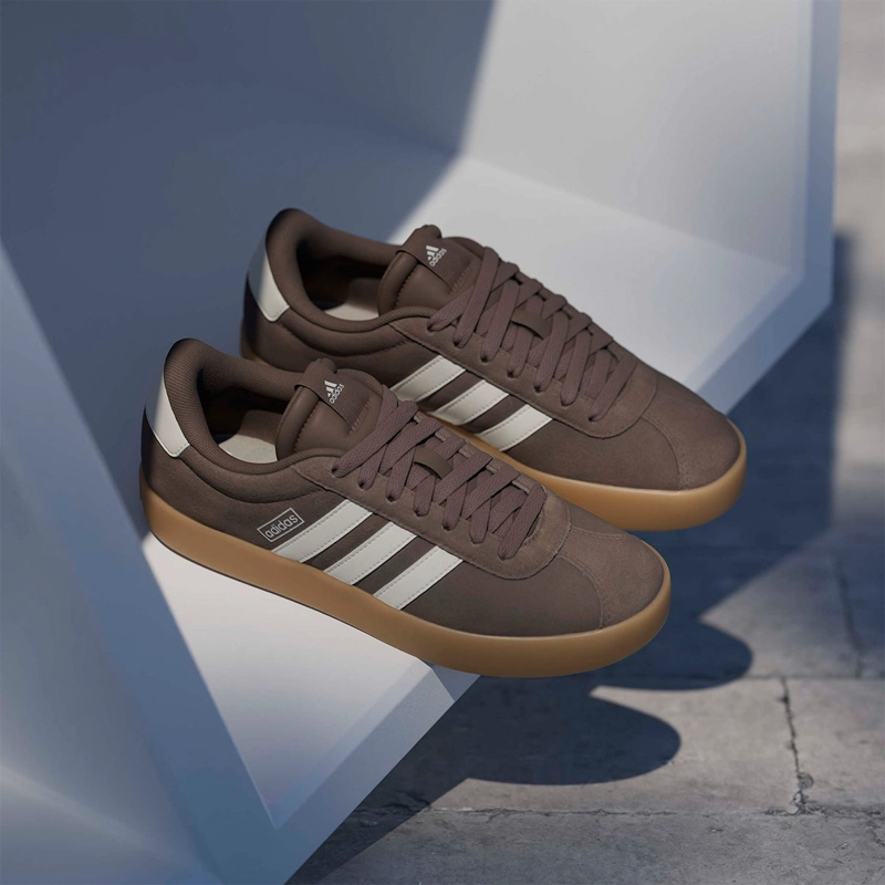 ZAPATILLAS MUJER ADIDAS CASUALES CAFÉ VL COURT 3.0 - 13