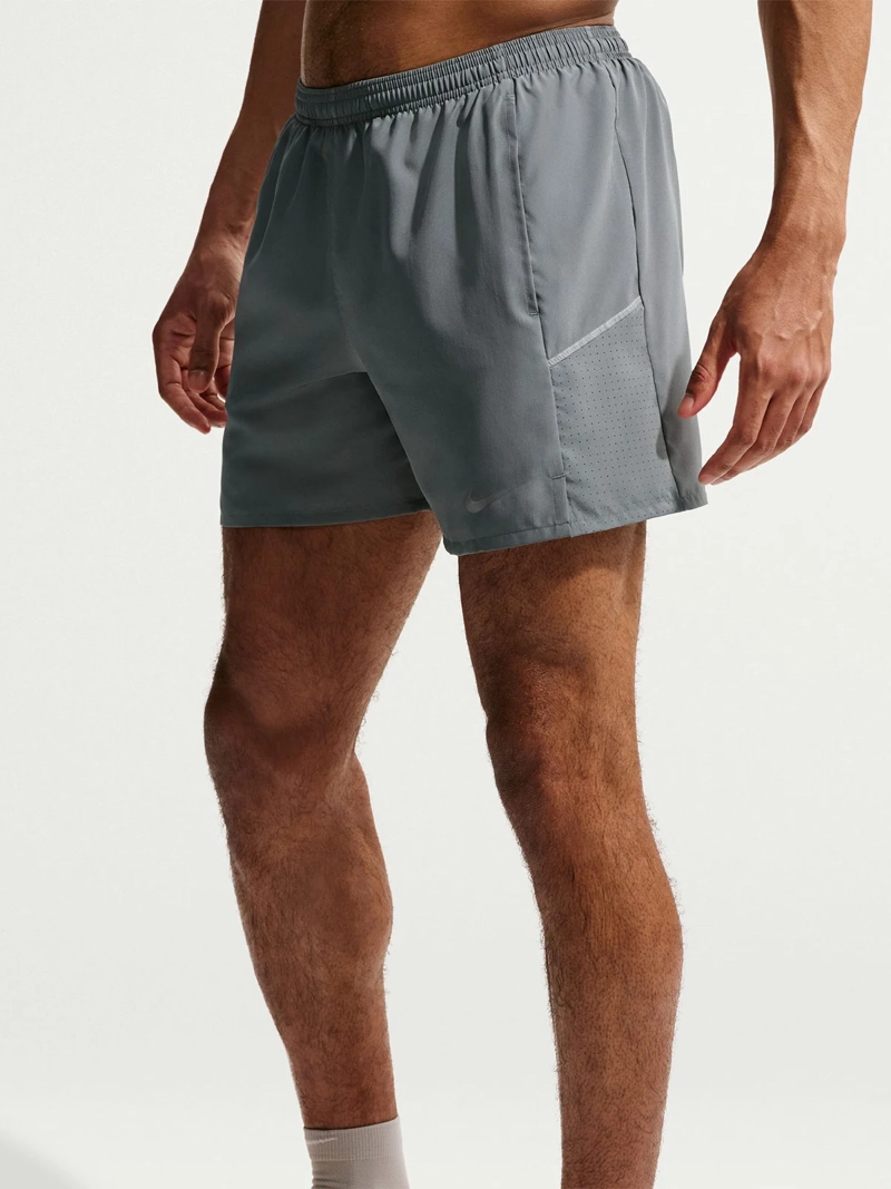 SHORT RUNNING HOMBRE NIKE MILER GRIS - 3