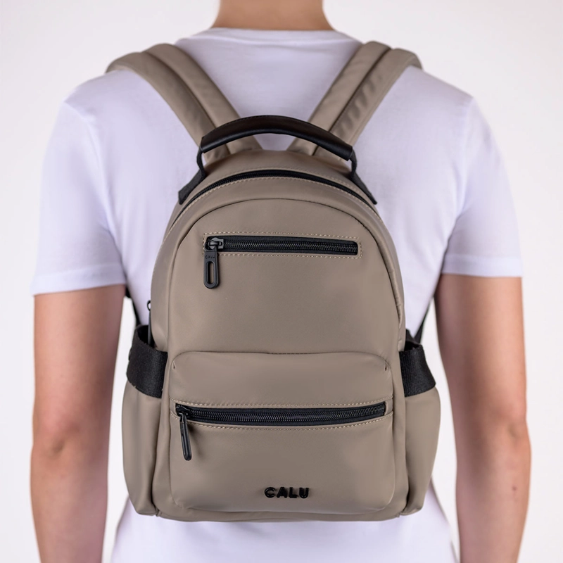 MOCHILA CALU IGGY TAUPE - 6