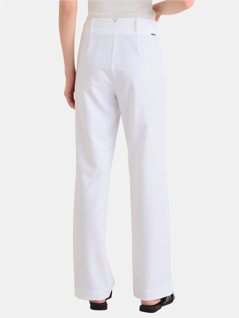 PANTALÓN MUJER ASH RECTO CON PINZAS DOBLE BOTÓN METÁLICO DELANTERO  - 2