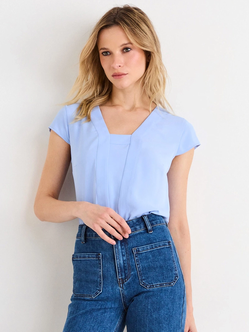 BLUSA MUJER ASH ESCOTE EN V MANGA CORTA - 1