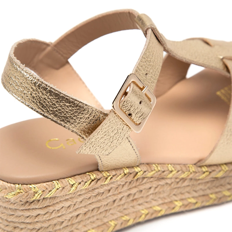 SANDALIAS MUJER GACEL DORADO CONI CUERO - 6