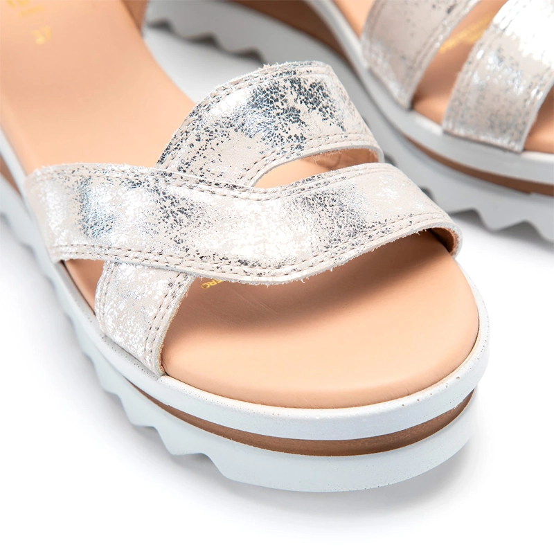 SANDALIAS MUJER GACEL PLATEADA DILETTA CUERO - 5