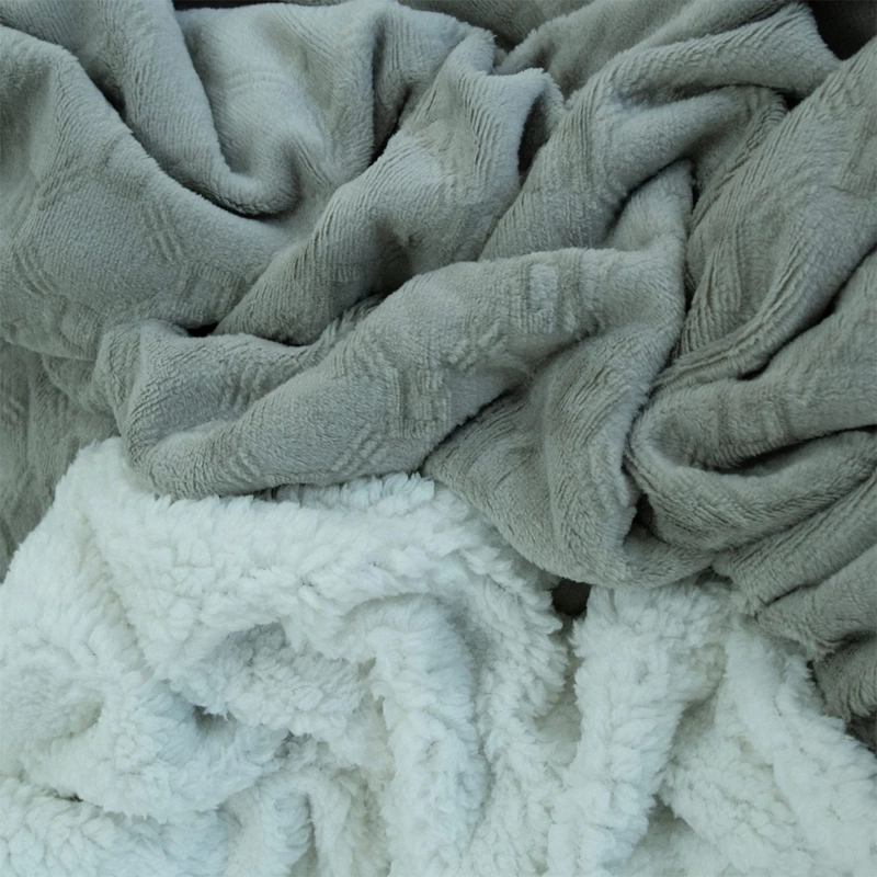 FRAZADA DORAL FLANEL OUT SHERPA 1.5 PLAZAS GRIS - 3