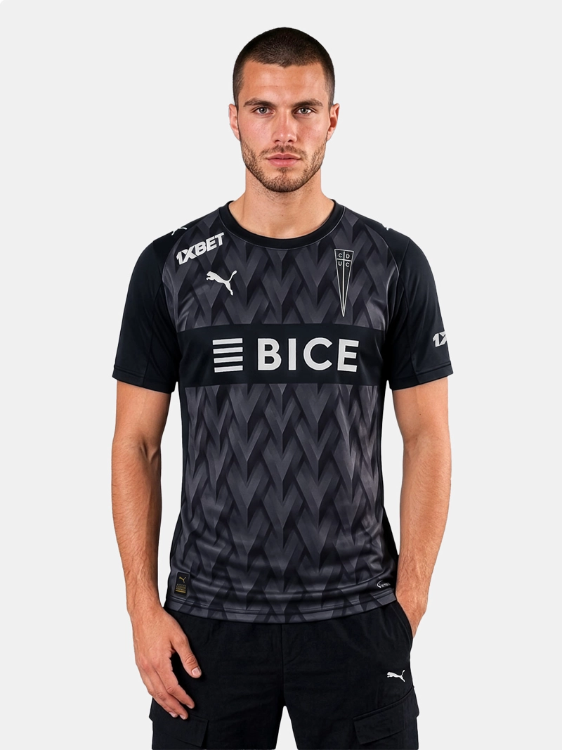 CAMISETA DE FÚTBOL HOMBRE PUMA UNIVERSIDAD CATÓLICA EDICIÓN ESPECIAL NEGRO