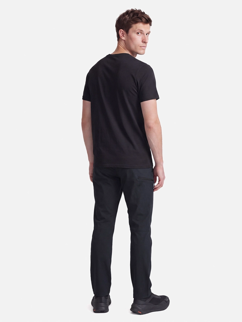 POLERA HOMBRE LIPPI ULMO FRONT PRINT NEGRO - 2