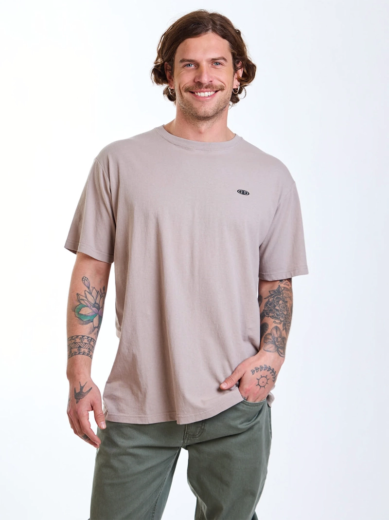 POLERA HOMBRE MAUI & SONS MANGA CORTA