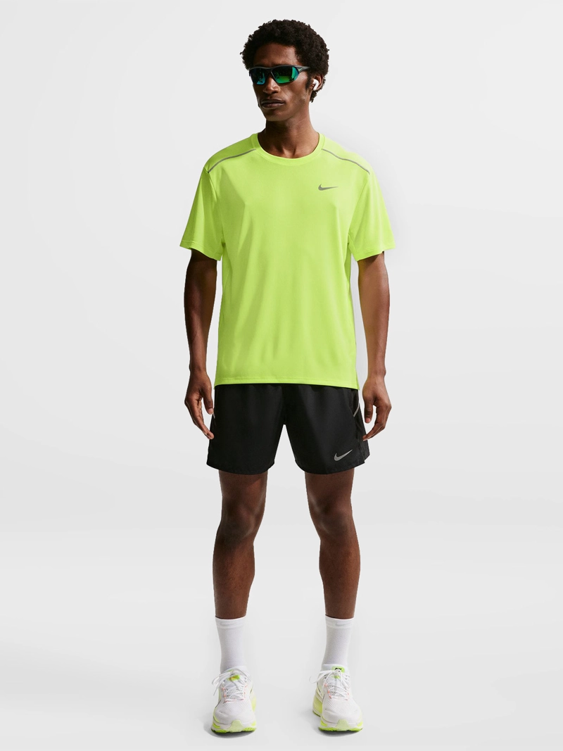 POLERA RUNNING HOMBRE NIKE MILER AMARILLO - 4