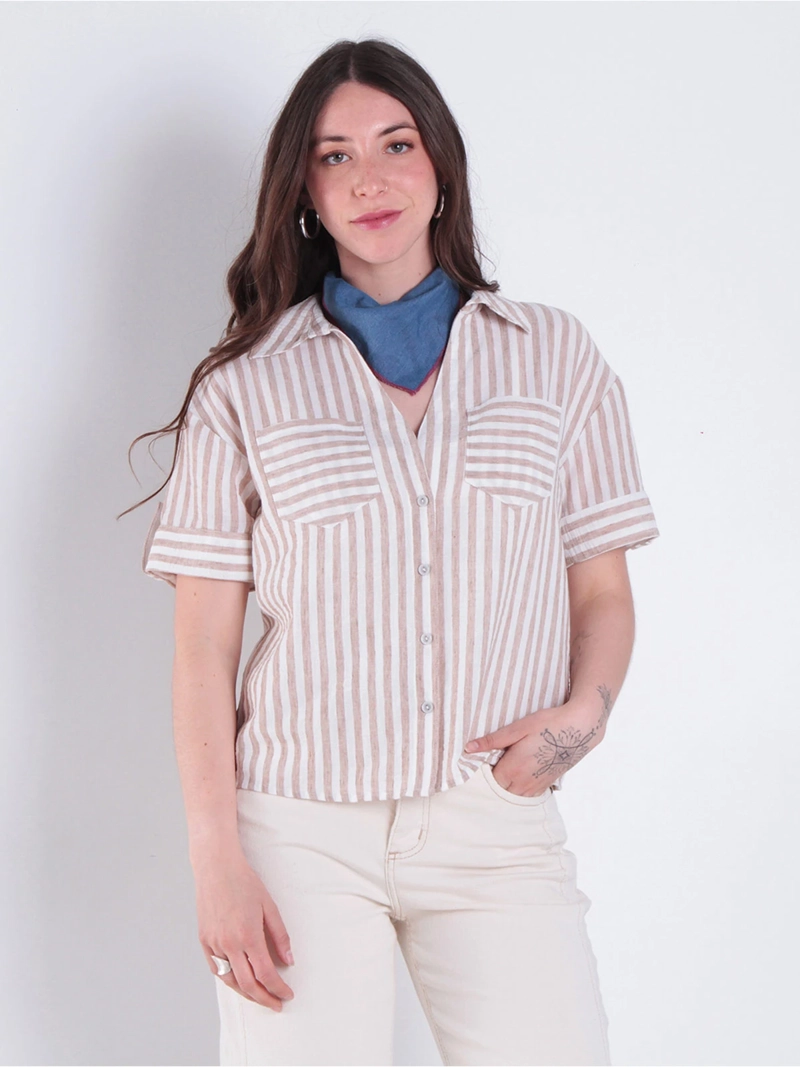 BLUSA MUJER WADOS MANGA CORTA ABOTONADA