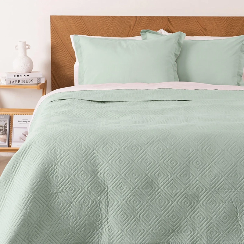QUILT MASHINI CORDOBA LISO 2 PLAZAS VERDE
