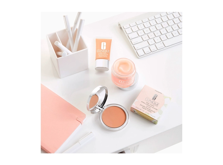 BASE DE MAQUILLAJE CLINIQUE STAY-MATTE 04 STAY HONEY - 2